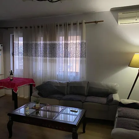 Shkodra City Apartment Apartamento Shkodër